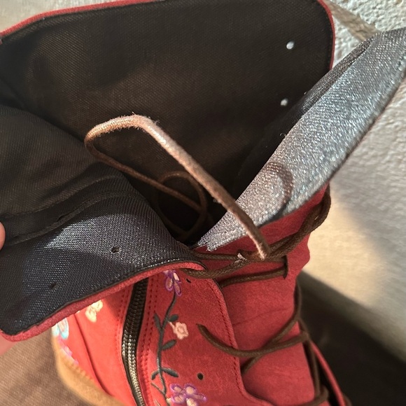 Floral Embroidered Red Combat Boots - Picture 6 of 7